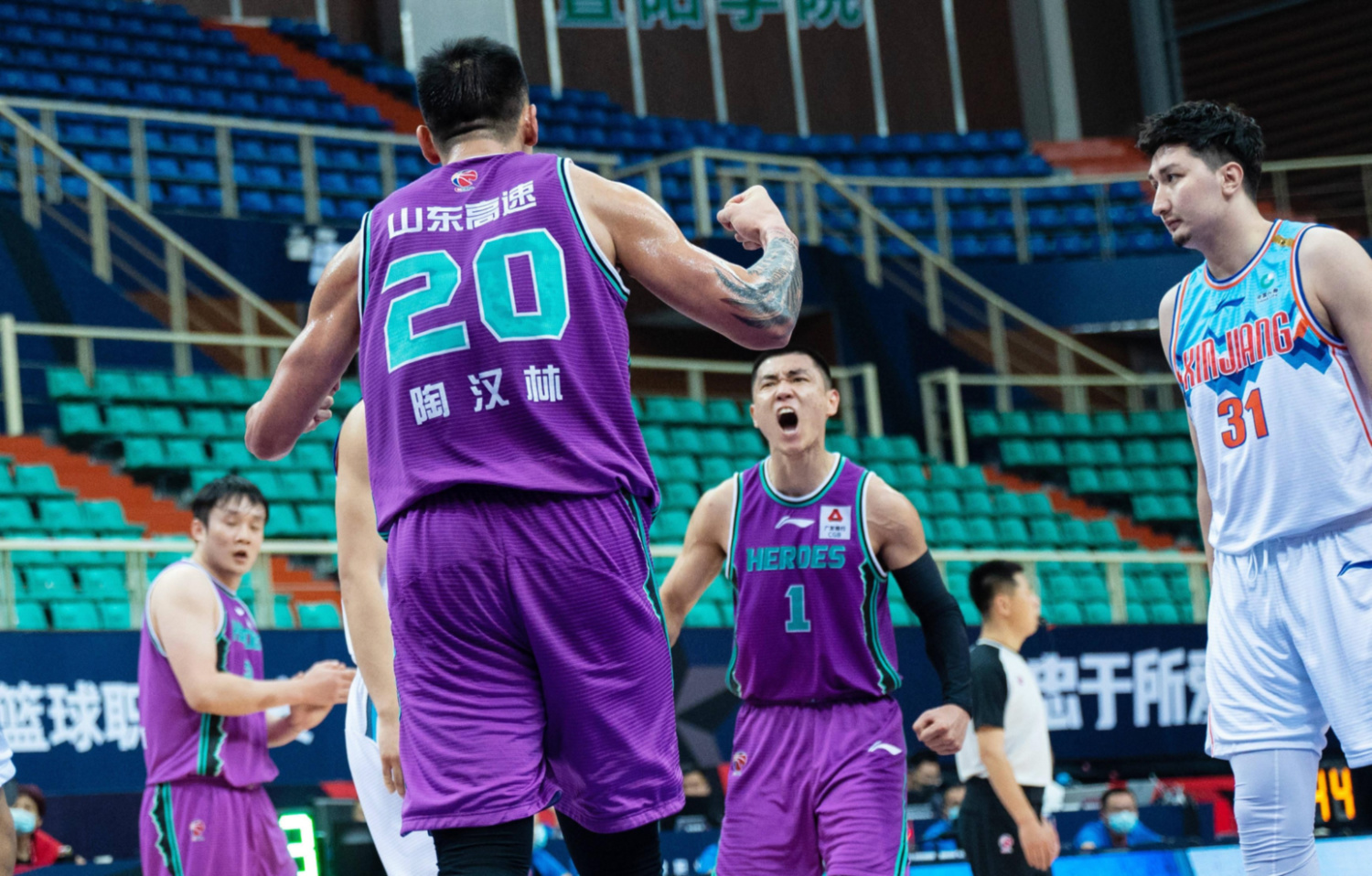 开云体育登录-青岛队绝杀广州队，陶汉林扛起全队