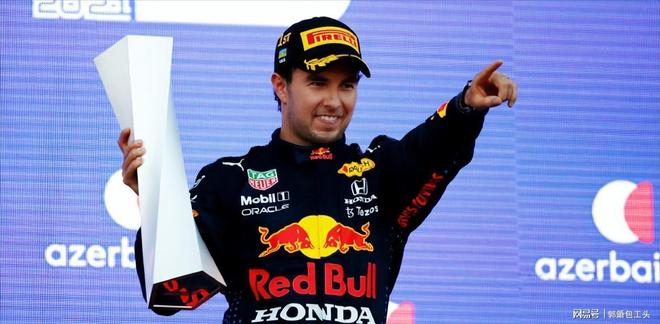 世界杯2026-阿斯顿马丁绝杀红牛车队，佩雷兹点燃赛场