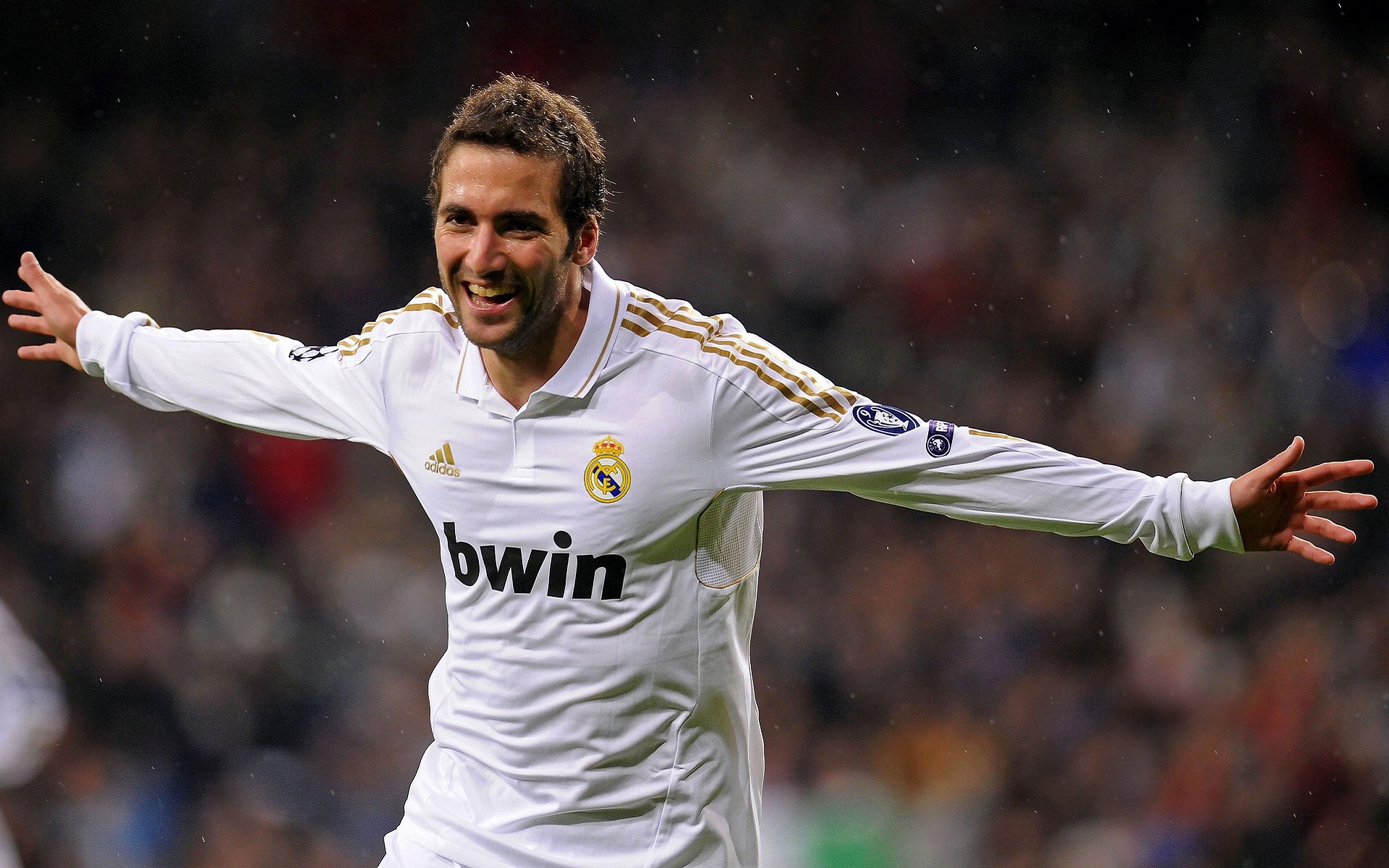 皇家社会收割洪都拉斯，德里赫特关键制胜背后的足球殖民暗流